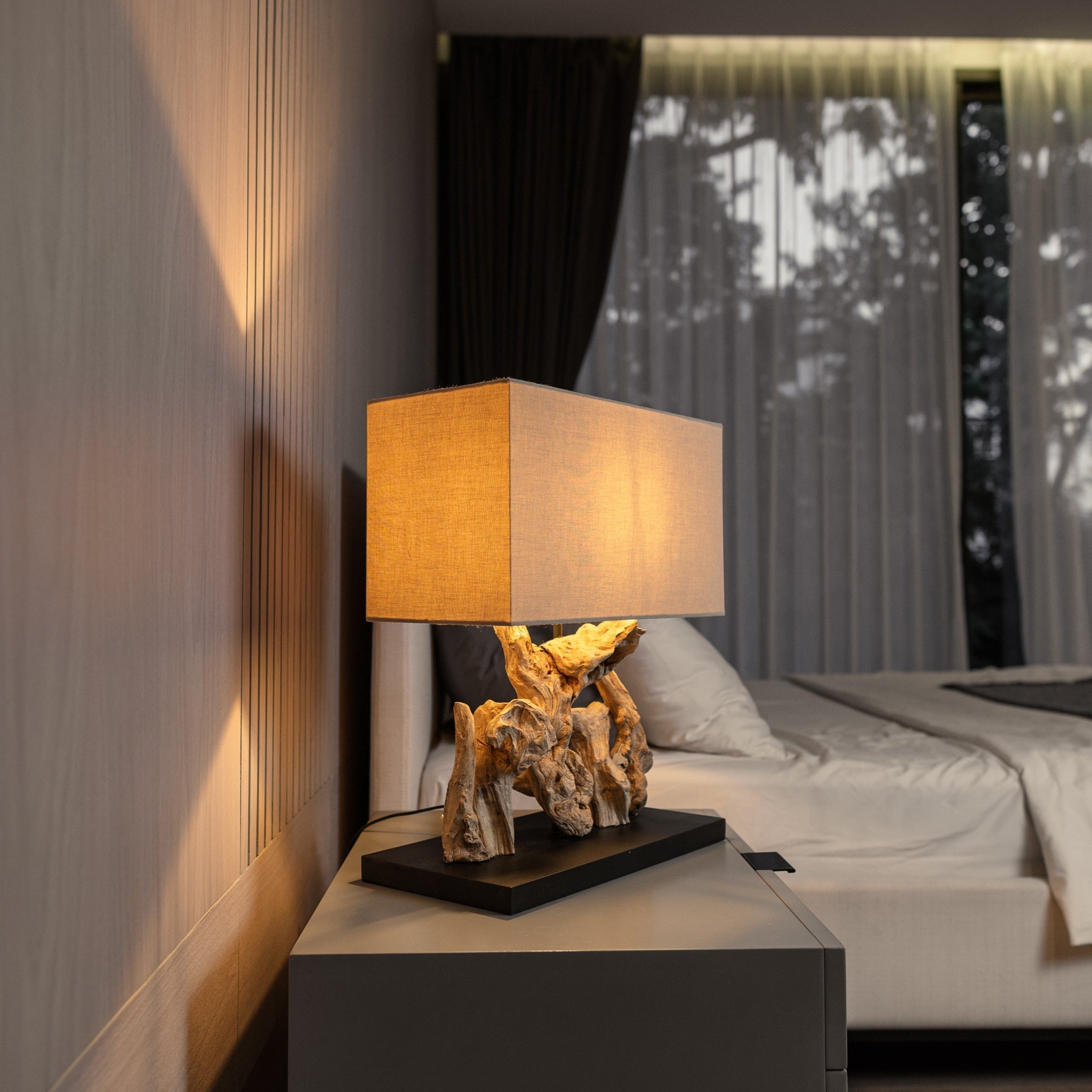 Feuille Table Lamp