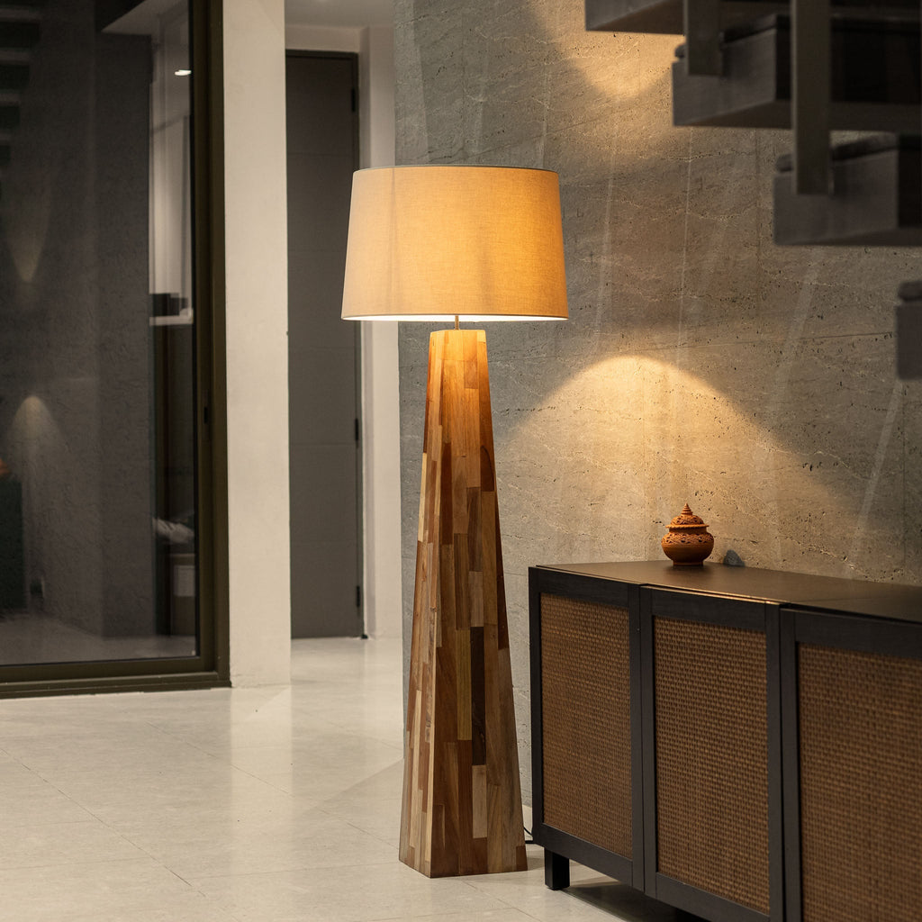 Terra Tower Floor Lamp