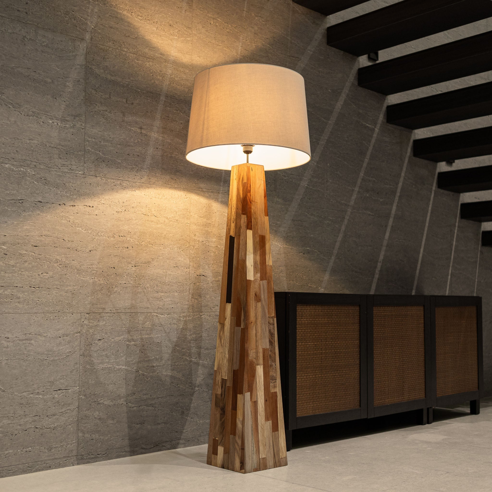 Terra Tower Floor Lamp